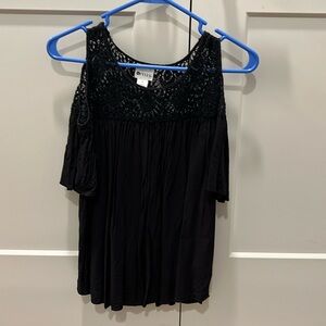 Women’s stylus top